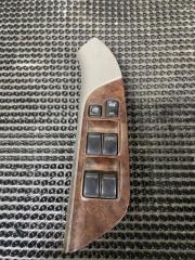 Блок управления стеклоподъемниками передний правый Nissan Rnessa 1999