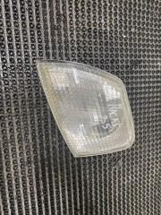 Запчасть поворотник передний левый Volkswagen Passat 1999