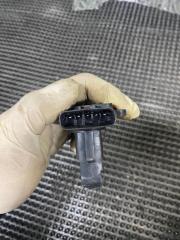 Датчик массового расхода воздуха Toyota Corolla NZE121 1NZ-FE