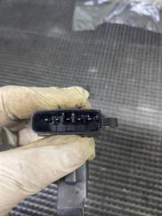 Запчасть датчик массового расхода воздуха Toyota Corolla 2001