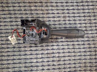 Запчасть подрулевой переключатель поворотников Лада Веста 2019