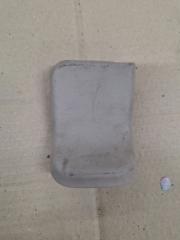 Запчасть заглушка полозьев сиденья Toyota Gaia 2001