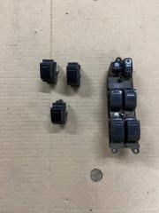 Запчасть кнопка стеклоподъемника Toyota Gaia 2001