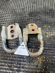 Петля буксировочная Toyota land Cruiser 2008 GRJ200 1GRFE 5196060020 Б/У