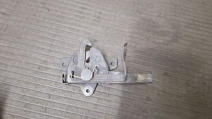 Фото запчасти замок капота передний ssangyong Rodius 2009 Б/У запчасть Запчасть замок капота передний ssangyong Rodius 2009