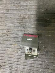 Фото запчасти ручка открывания капота ssangyong Rodius 2009 Б/У запчасть Запчасть ручка открывания капота ssangyong Rodius 2009