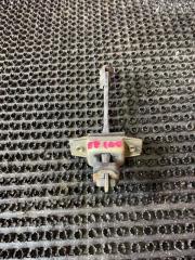 Запчасть ограничитель двери задний левый Toyota Corolla 1995