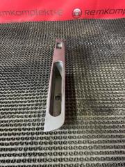 Фото запчасти накладка кнопок стеклоподъемника задняя левая ssangyong Rodius 2009 Б/У запчасть Запчасть накладка кнопок стеклоподъемника задняя левая ssangyong Rodius 2009