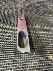 Фото запчасти накладка кнопок стеклоподъемника передняя правая ssangyong Rodius 2009 Б/У запчасть Запчасть накладка кнопок стеклоподъемника передняя правая ssangyong Rodius 2009