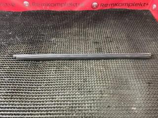 Запчасть уплотнитель стекла двери задний левый Renault Logan 2007