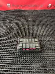 Фото запчасти решетка вентиляционная задняя Renault Logan 2007 Б/У запчасть Запчасть решетка вентиляционная задняя Renault Logan 2007