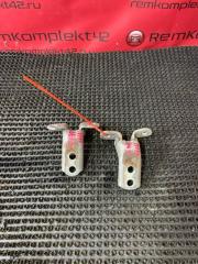 Запчасть петля двери передняя правая Toyota chaser 1994