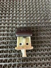 Запчасть ручка открывания капота Toyota chaser 1994