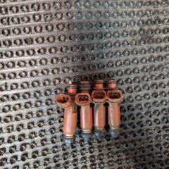 Запчасть форсунка топливная Mazda Demio 2001