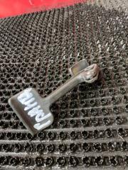 Запчасть ручка открывания капота Лада Гранта 2014