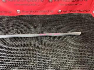 Запчасть молдинг двери передний правый Opel Zafira