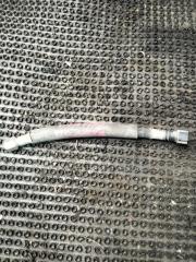 Запчасть трубка топливная Лада Гранта 2014