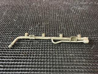 Фото запчасти топливная рейка Лада Калина 2013 Б/У запчасть Запчасть топливная рейка Лада Калина 2013