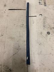 Запчасть уплотнитель стекла двери задний Mercedes-Benz E-Class 1999