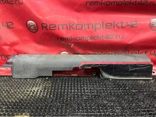 Запчасть накладка порога передняя правая Mitsubishi colt 2006