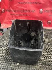 Запчасть кожух рулевой колонки Hyundai sonata 2005