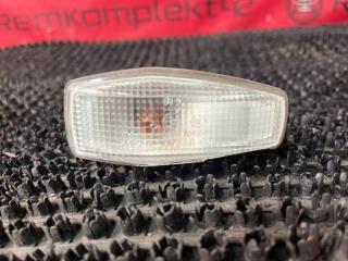 Запчасть повторитель поворота в крыло передний правый Hyundai sonata 2005