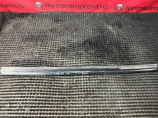 Запчасть молдинг стекла передний правый Chevrolet Niva 2013