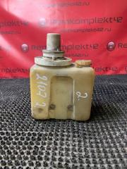 Запчасть бачок омывателя Лада 2107 2002