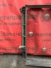 Рамка радиатора S80 1999 TS B6294S2