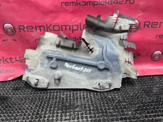 Запчасть дефлектор радиатора передний правый Peugeot 207 2007