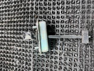 Фото запчасти ограничитель двери передний правый ssangyong Rodius 2009 Б/У запчасть Запчасть ограничитель двери передний правый ssangyong Rodius 2009