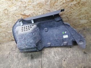 Обшивка багажника задняя правая Skoda Octavia 2015 Б/У Обшивка багажника задняя правая Skoda Octavia 2015