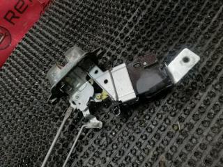 Запчасть замок двери багажника задний Subaru Legacy 1999