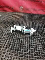 Запчасть петля двери задняя правая Skoda Octavia 2015