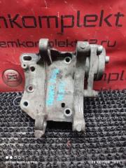 Запчасть кронштейн двигателя Peugeot 307 2005