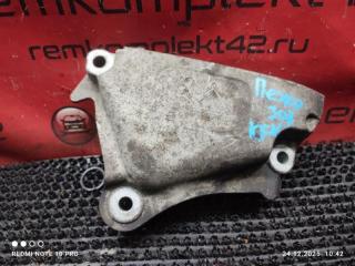 Запчасть кронштейн двигателя Peugeot 307 2005