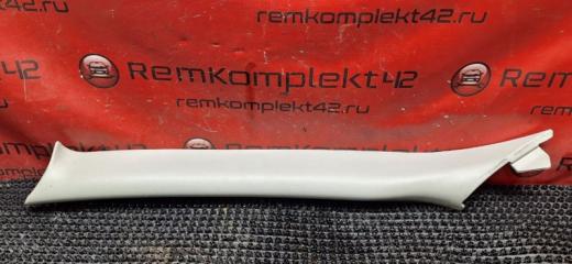 Запчасть накладка на стойку кузова передняя левая Nissan Sunny 2001