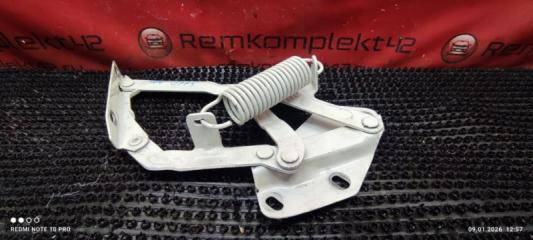 Запчасть петля капота левая Газ волга 3110