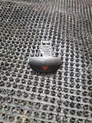 Запчасть кнопка аварийной сигнализации Nissan Primera 2001