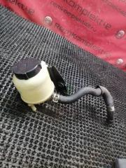 Фото запчасти бачок гидроусилителя руля Nissan Primera 2001 Б/У запчасть Запчасть бачок гидроусилителя руля Nissan Primera 2001