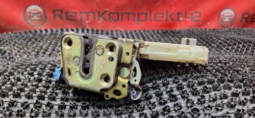 Фото запчасти замок двери передний левый Nissan Sunny 2003 Б/У запчасть Запчасть замок двери передний левый Nissan Sunny 2003