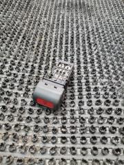 Запчасть кнопка аварийной сигнализации Subaru Impreza 1998