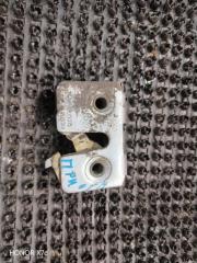 Запчасть замок боковой двери левый Лада Приора 2013