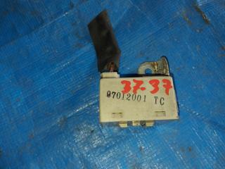 Электронный блок TOYOTA HIACE LH113 3L 85985-37020 1 ракурс