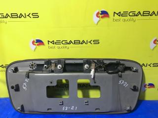 Накладка 5-й двери NISSAN TINO V10 QG18DE 2 ракурс