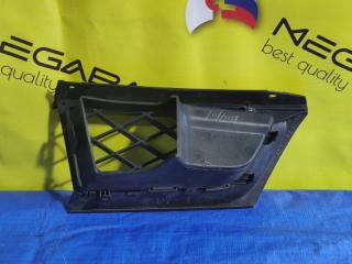 Решетка радиатора правая SUBARU IMPREZA GDC 91121FE240 2 ракурс