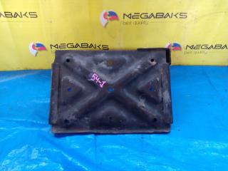 Крепление аккумулятора TOYOTA DYNA KDY281 1KD 2 ракурс