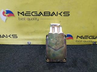 Электронный блок MITSUBISHI DIAMANTE F36A MR372294 2 ракурс