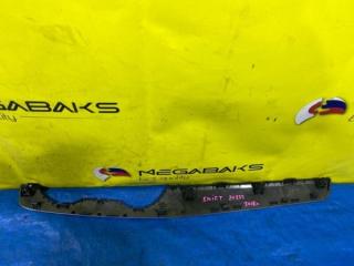 Накладка на торпеду SUZUKI SWIFT ZC33S 73823-52RH 2 ракурс
