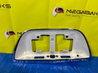 Накладка на багажник TOYOTA BREVIS JCG10 76801-51040 1 ракурс Накладка на багажник TOYOTA BREVIS JCG10 76801-51040 1 ракурс